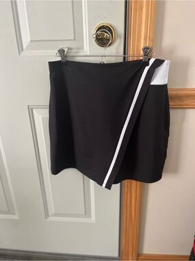 Calloway Black and White Golf Skort with Side Stripe - Women's Sport Skirt